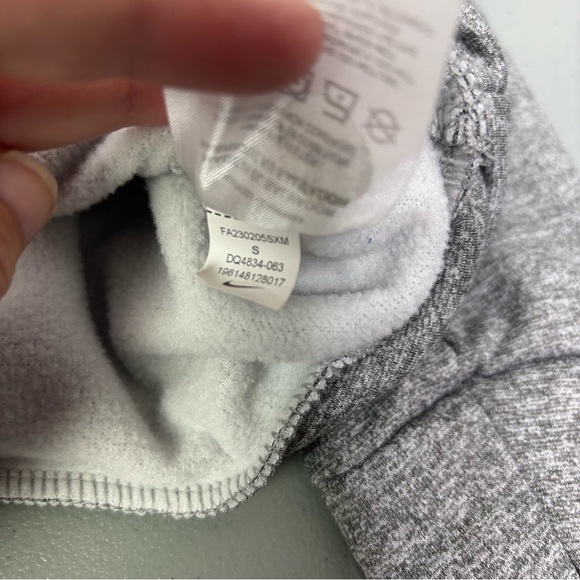 Nike Men's Therma-Fit Hoodie Sweatshirt Small Gray Athletic Athleisure Gym - Picture 7 of 10